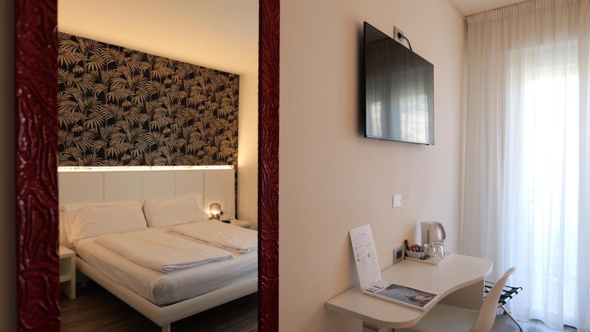 Hotel Villa Alberta Nago-Torbole Bagian luar foto